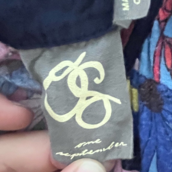 One September flowy tank - Picture 3 of 4